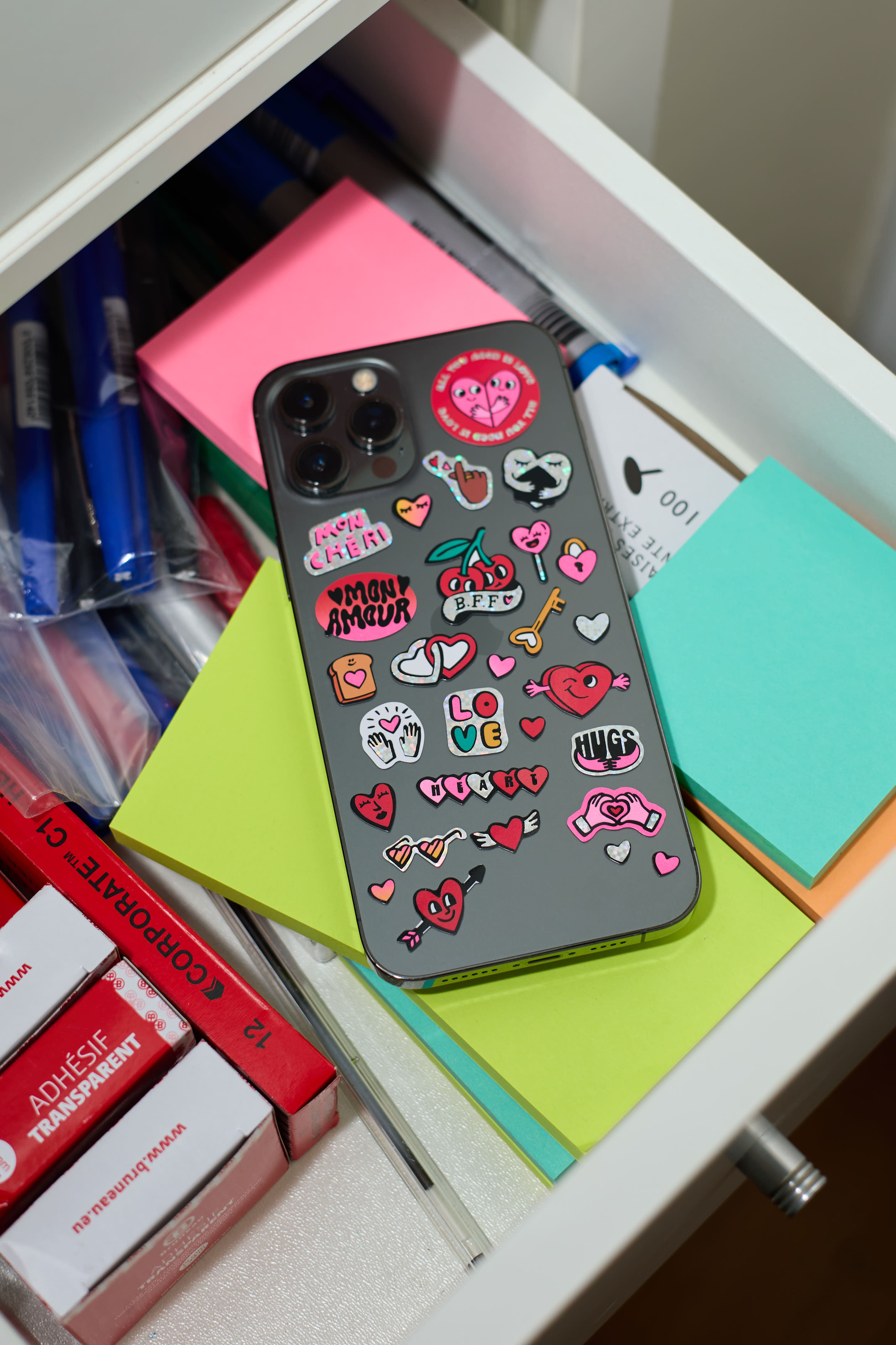 OMY Iconic Love — close-up of stickers with My Darling and BFF messages